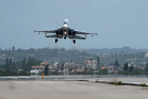 ロシア軍戦闘機の爆撃により、ＩＳのテロリスト２００人が死亡