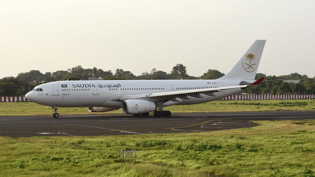 Saudi Arabia claims Qatar blocks planes from transporting Hajj pilgrims