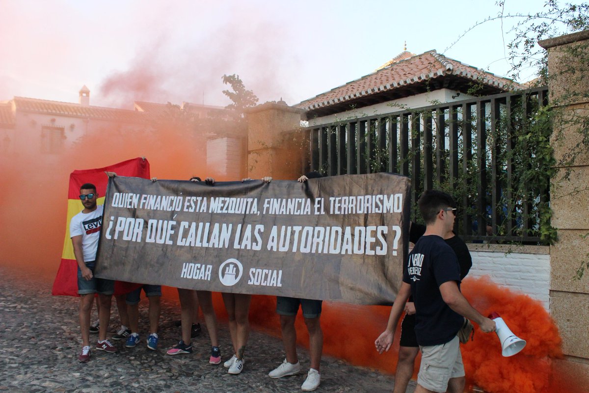 “La Ultraderecha Española Aprovecha el Atentado Terrorista de Barcelona para Expresar su Islamofobia” 