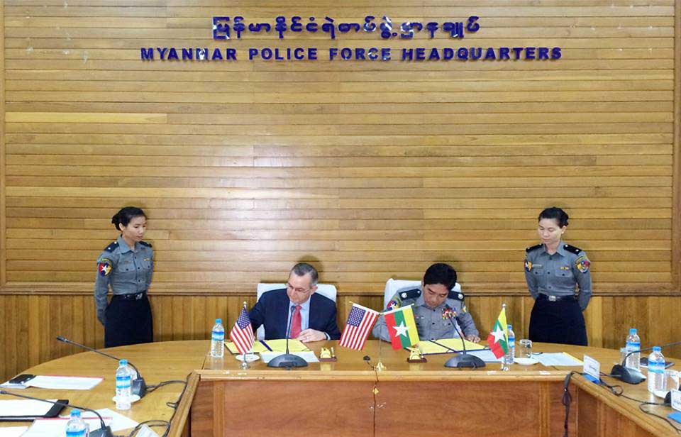 ျမန္မာ့မူးယစ္ေဆး၀ါးတုိက္ဖ်က္ေရးကူညီရန္ အေမရိကန္သေဘာတူလက္မွတ္ထိုး