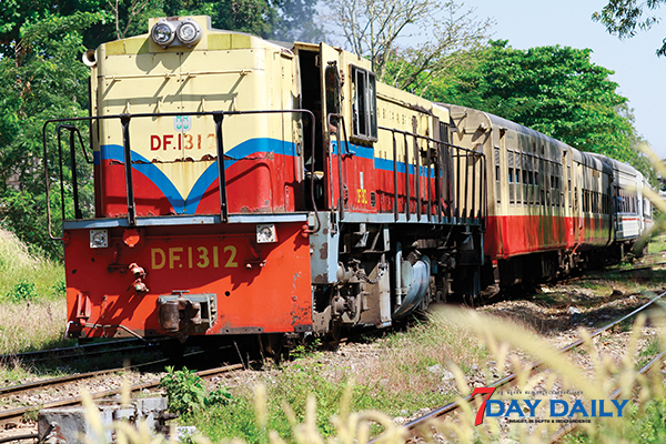 ရန္ကုန္-ျပည္ ရထားလမ္းပိုင္းကို ADB ေခ်းေငြျဖင့္ အဆင့္ျမႇင့္ရန္ ညိႇႏိႈင္းေနဟုဆုိ
