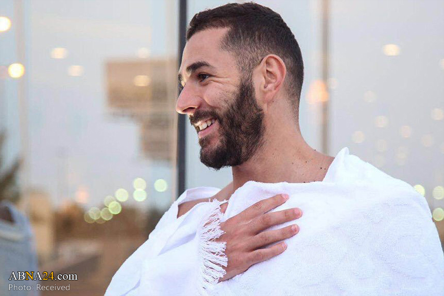 Striker Andalan Real Madrid Karim Benzema Tunaikan Haji 