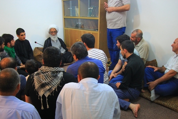 المرجع النجفي يؤكد على التحلي بأَخلاق أَهل البيت (ع) وتطبيقه 