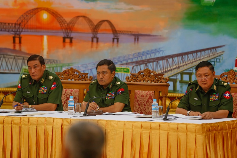 ရခိုင္အေရး ကာ/လံု ေခၚၿပီး ေျဖရွင္းဖို႔ တပ္မေတာ္အရာရွိ ေျပာ