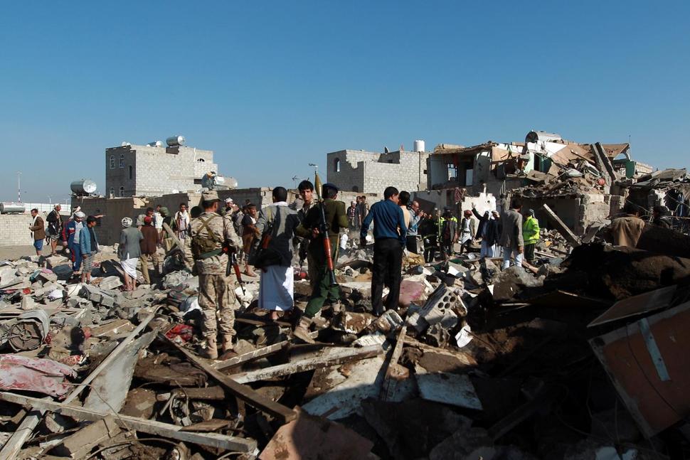 Saudi jets target checkpoint near Sana’a, kill seven