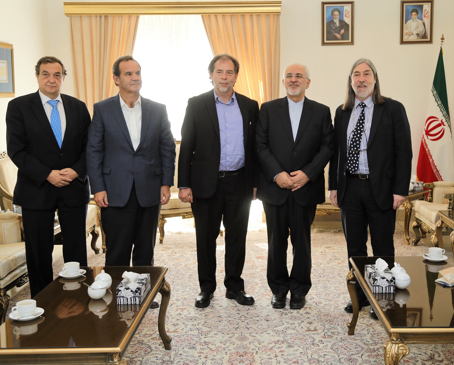 Zarif: “El Libre Comercio Muestra los Satisfactorios Vínculos Existentes entre Irán y Chile” 