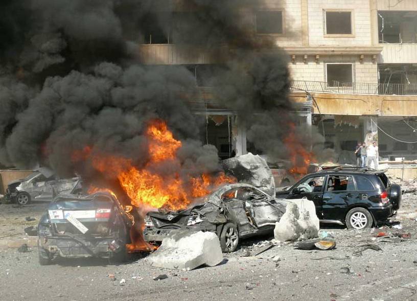 انفجار سيارتين مفخختين في ريف حماة السوري