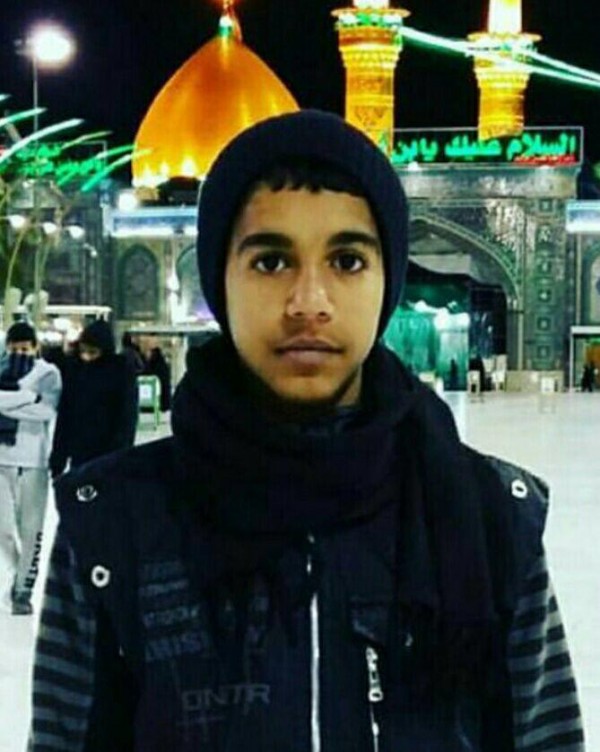 Bahraini forces arrest young boy after house raid in Muqabah