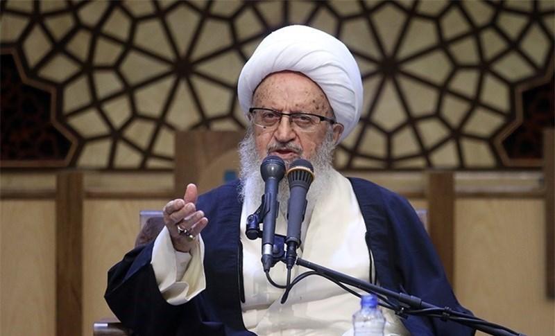 Ayatollah Makarem calls Islamic nations to probe Myanmar Muslims plight