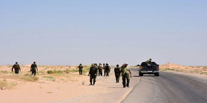 Des unités de l’armée opérant sur l’axe de Sukhneh/Deir Ezzor arrivent au régiment 137 et au Panorama
