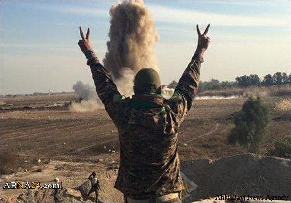 الحشد الشعبي وباسناد طيران القوة الجوية يدمر 13 عجلة لداعش بإحباط محاولة تسلل لهم على الحدود "العراقية_السورية"
