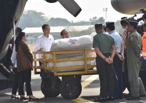 Presiden Jokowi Lepas Bantuan Kemanusiaan Tahap Pertama Untuk Pengungsi Rohingya di Bangladesh