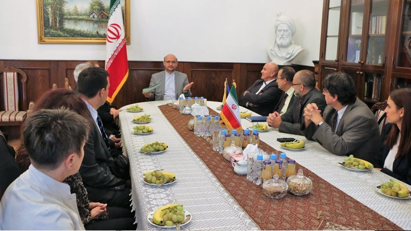 Visoki bosanski diplomati putuju u Teheran na diplomatski kurs