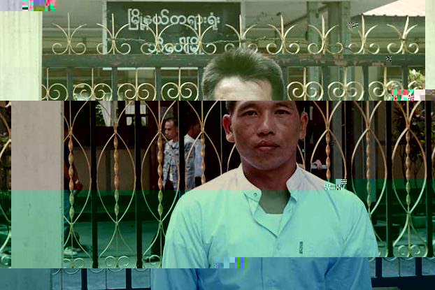 သတင္းေထာက္ ၃ဦးႏွင့္အတူ ဖမ္းဆီးတရားစြဲဆုိခံရသည့္ ကားေမာင္းသမား ၂ ဦးကုိစြဲခ်က္တင္