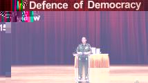 ဒီမိုကေရစီရွင္သန္ဖို႔ အုပ္ခ်ဳပ္ေရးယႏၱယားနဲ႔ လံုၿခံဳေရးယႏၱယား မခြဲျခားနဲ႔လို႔ တပ္မေတာ္ကိုယ္စားလွယ္ေျပာ