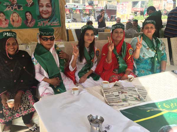 این اے 120 میں پولنگ کا وقت ختم، ووٹوں کی گنتی جاری