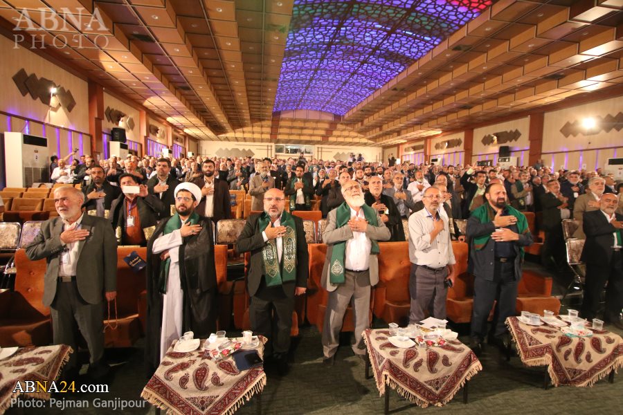 مداحو ومنشدو الامام الحسين (ع) من مختلف العالم يشاركون في حفل كبير