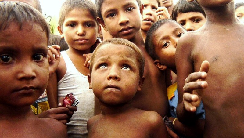  “La Mala Situación de los Niños Rohinyas se ha Vuelto una Catástrofe Humanitaria Gracias al Genocidio Iniciado por Birmania” 