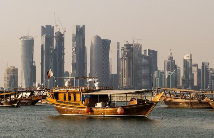 البحرين تتهم قطر باحتجاز ثلاثة قوارب على متنها 16 بحارا