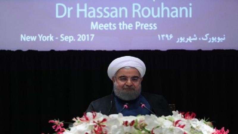 ہم ٹرمپ کی جانب سے ایرانی عوام سے معافی مانگنے کے منتظر ہیں: صدر روحانی