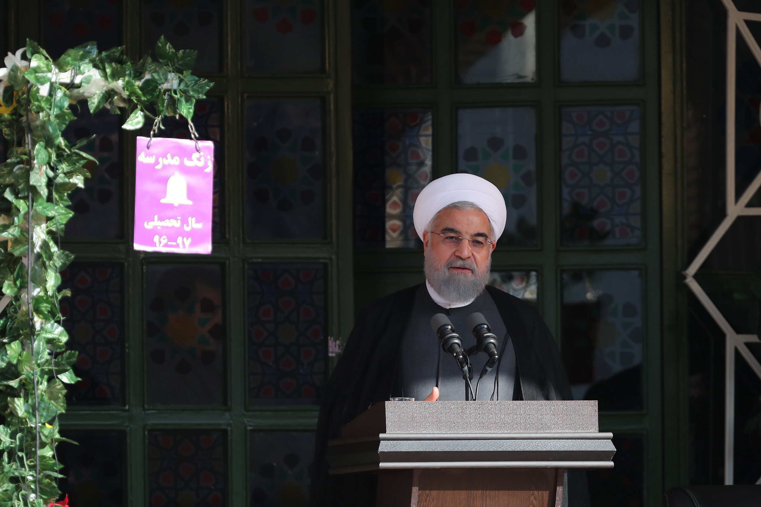  Iran's President: Morality, politeness must prevail in school atmosphere