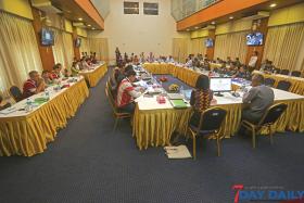 ယံုၾကည္မႈျမႇင့္တင္ရန္ ႏွစ္ဖက္ေျမျပင္တပ္မွဴးမ်ား ပံုမွန္ေတြ႕ဆံုမည္ဟု JMC-U ဆံုးျဖတ္