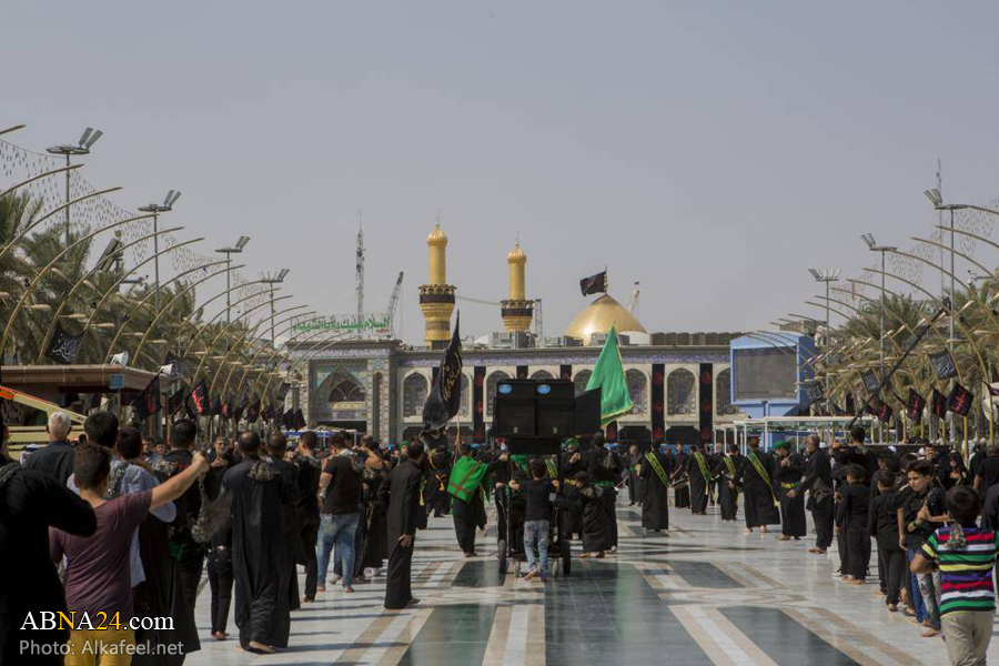 تقرير مصور/ توافد مواكب العزاء العاشورائي لمرقدي الإمام الحسين (ع) وأخية ابي الفضل العباس (ع)