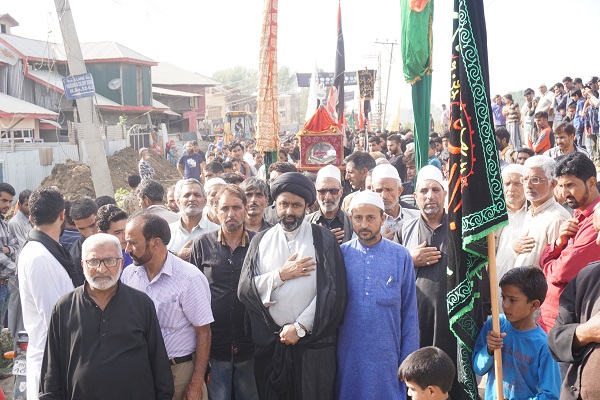 انجمن شرعی شیعیان کے اہتمام سے جلوس ہائے عزاءکی برآمدگی کا آغاز