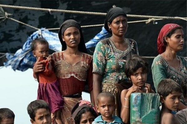 国連、「ミャンマーのイスラム教徒難民８０万人が、隣国バングラデシュに避難」