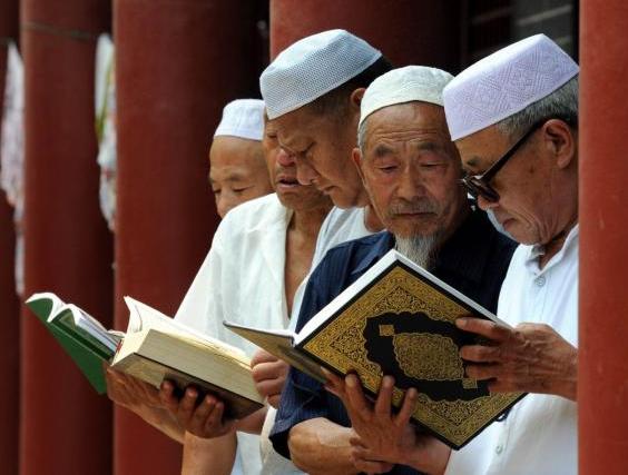 الصين تحظر امتلاك المسلمين للمصاحف وتتوعد المخالفين