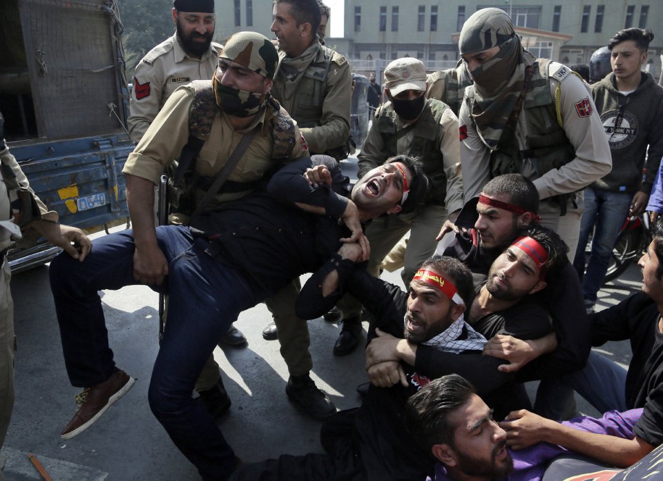 Police attack Shiite Muslim Muharram procession in Indian-controlled Kashmir