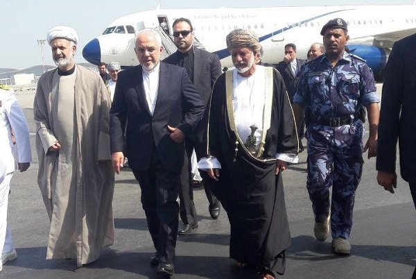 ایرانی وزير خارجہ محمد جواد ظریف عمان پہنچ گئے