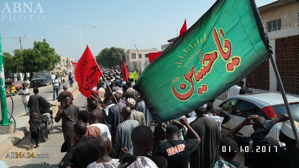 تقرير مصور/ مشاركة كبيرة من المسلمين الشيعة في نيجيريا في اليوم العاشر من محرم