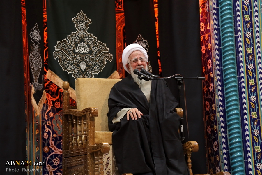 تقرير مصور/ آية الله جوادي آملي يلقي كلمة بمناسبة استشهاد الامام الحسين (ع) في اليوم العاشر 