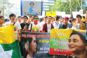ျပည္ပေရာက္ ျမန္မာေတြအေပၚ ႐ိုက္ခတ္ေနေသာ ရခိုင္အေရး