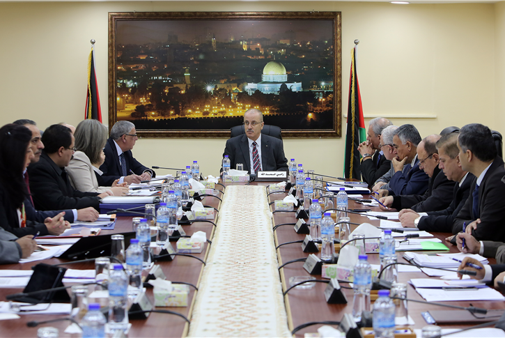 رئيس الحكومة الفلسطينية يجدد دعمه الكامل لجهود المصالحة
