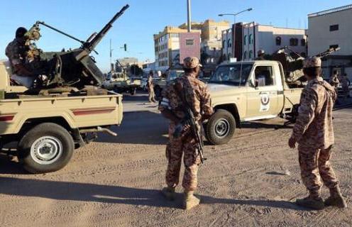 حفتر يستعد للزحف على طرابلس بـ"جيش جرار"
