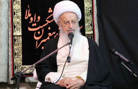 دشمن سوشل میڈیا سے غلط استفادہ کر رہا ہے / دشمن سرحدوں پر بدامنی پیدا کرنا چاہتا ہے