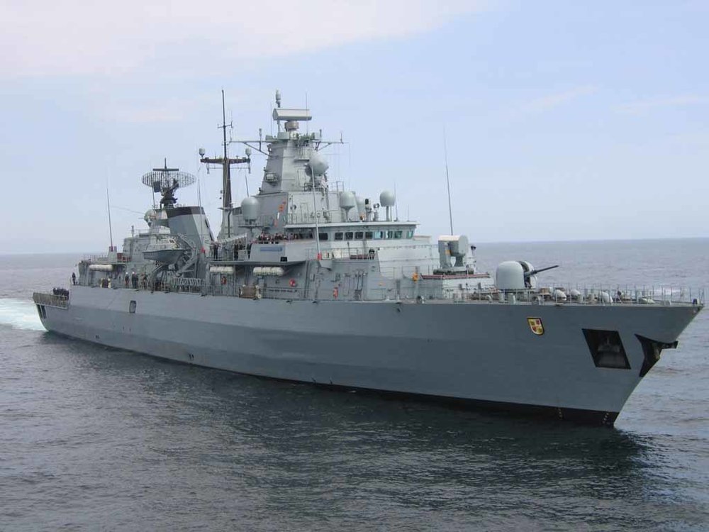 Iran Navy repels pirate attack on merchant vessel