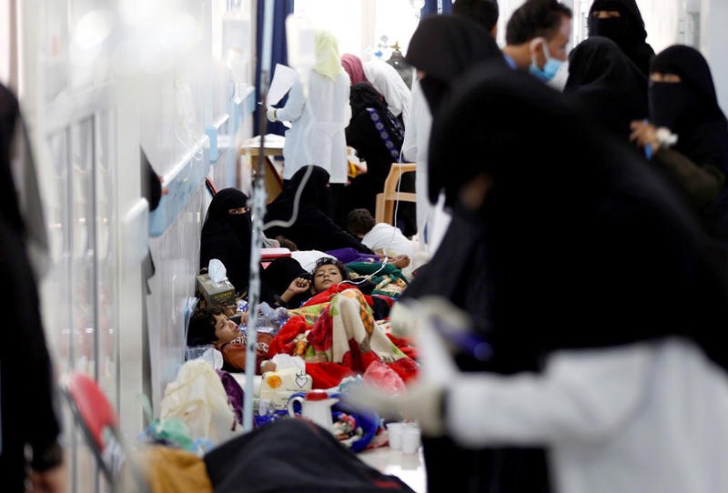 الكوليرا تقتل الأجنة في بطون أمهاتهم مع استمرار الحصار على اليمن