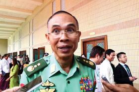 အၾကမ္းဖက္အဖဲြ႕ ARSA ႏွင့္ ေစ့စပ္ညိႇႏိႈင္းရန္မရွိဟု ကာကြယ္ေရး၀န္ႀကီးေျပာၾကား