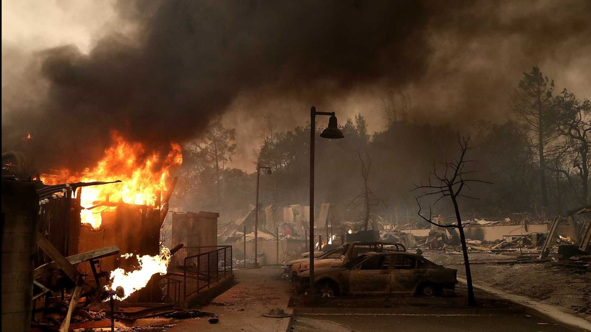 Califórnia: Mais de 100 dados como desaparecidos em incêndios 