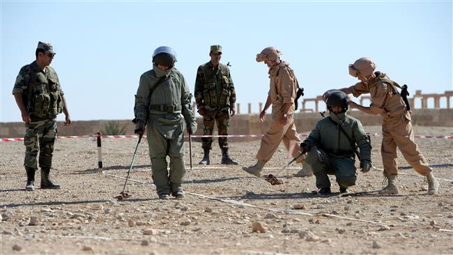 "Las Fuerzas Rusas Capturaron en Siria un Gran Almacén del Daesh Repleto de Armas y Equipos  Estadounidenses" 