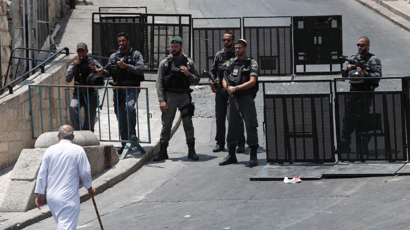 صیہونی فوجیوں کے ہاتھوں کم از کم پانچ فلسطینی گرفتار
