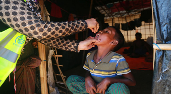 Mass cholera vaccinations in Rohingyas refugee camps