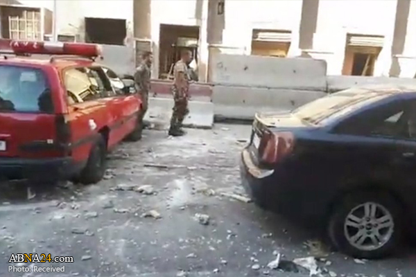 ISIS suicide bombers kill 2 at Damascus police centre / Pics