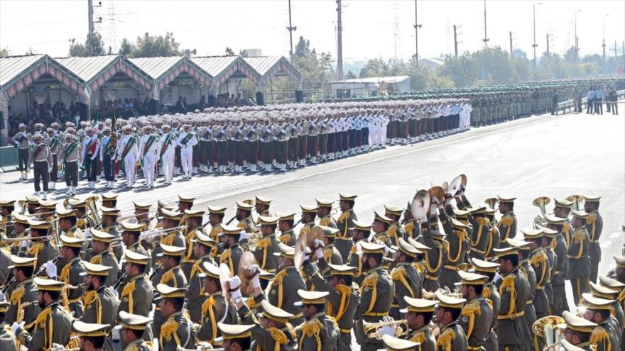 L’Iran répond à nous « nouvelle stratégie » et prend en charge ses forces armées