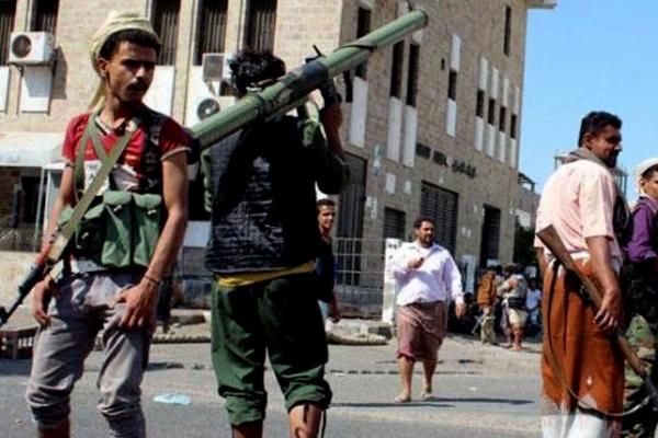 اشتباكات مسلحة في عدن عقب فعاليتين منفصلتين بمناسبة ذكرى 14 أكتوبر