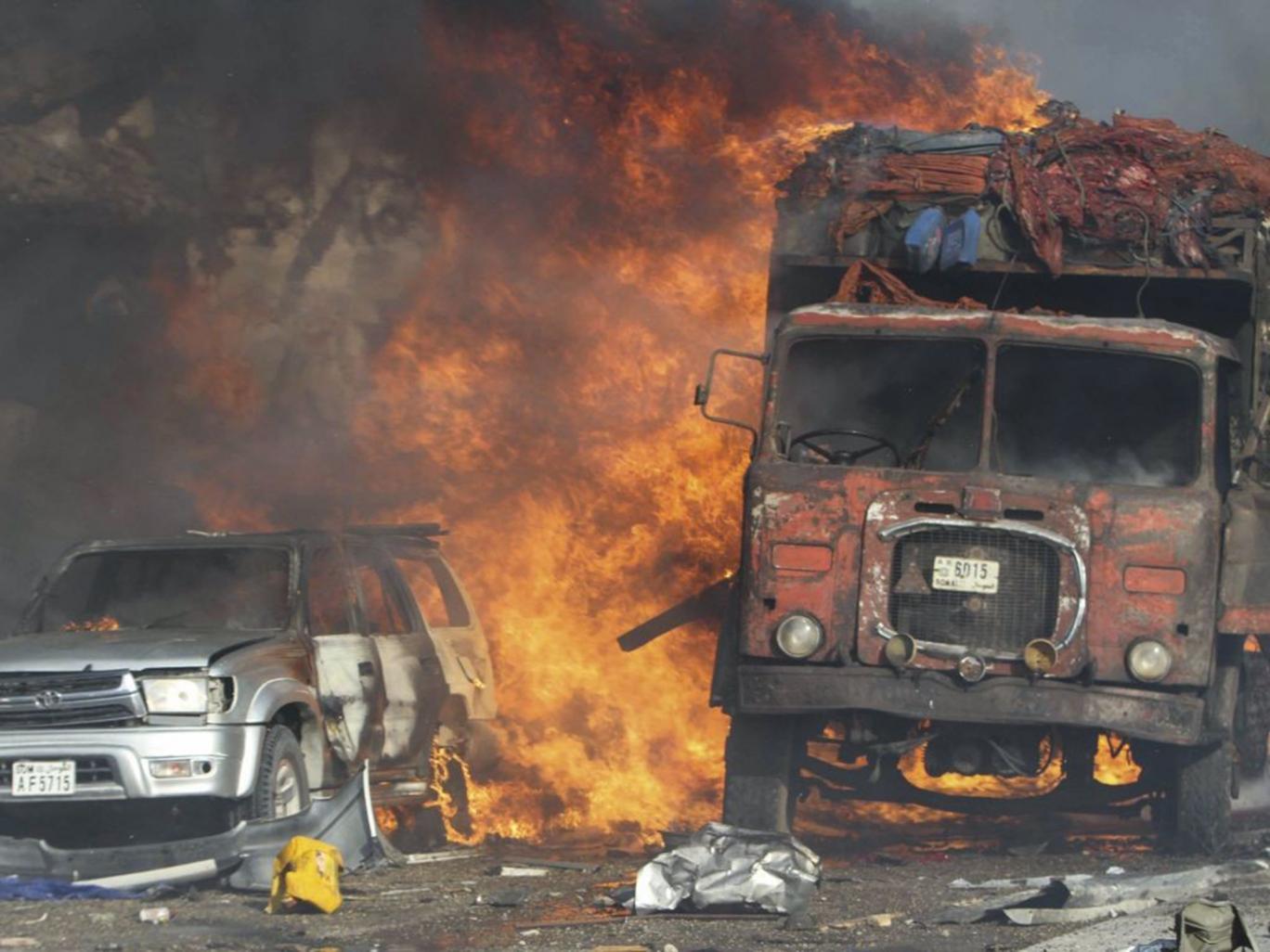 At least 22 people killed after huge explosion in Somali capital