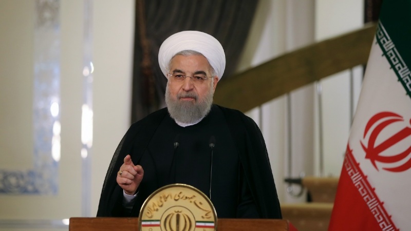 Rohani: Iran ne kleči pred strancima